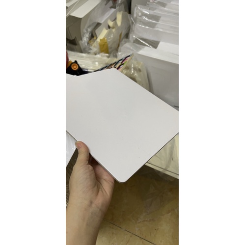 Hộp đựng bánh sinh nhật có quay xách cao 20cm
