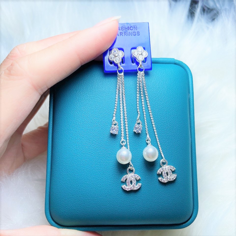 Bông tai bạc chữ C đính hạt trai dáng dài nữ tính - trang sức bạc Evasilver