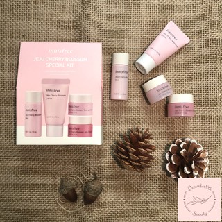 Bộ 4 Sản Phẩm Dưỡng Ẩm & Nâng Tông Da Trắng Hồng Tự Nhiên Innisfree Cherry Blossom Kit