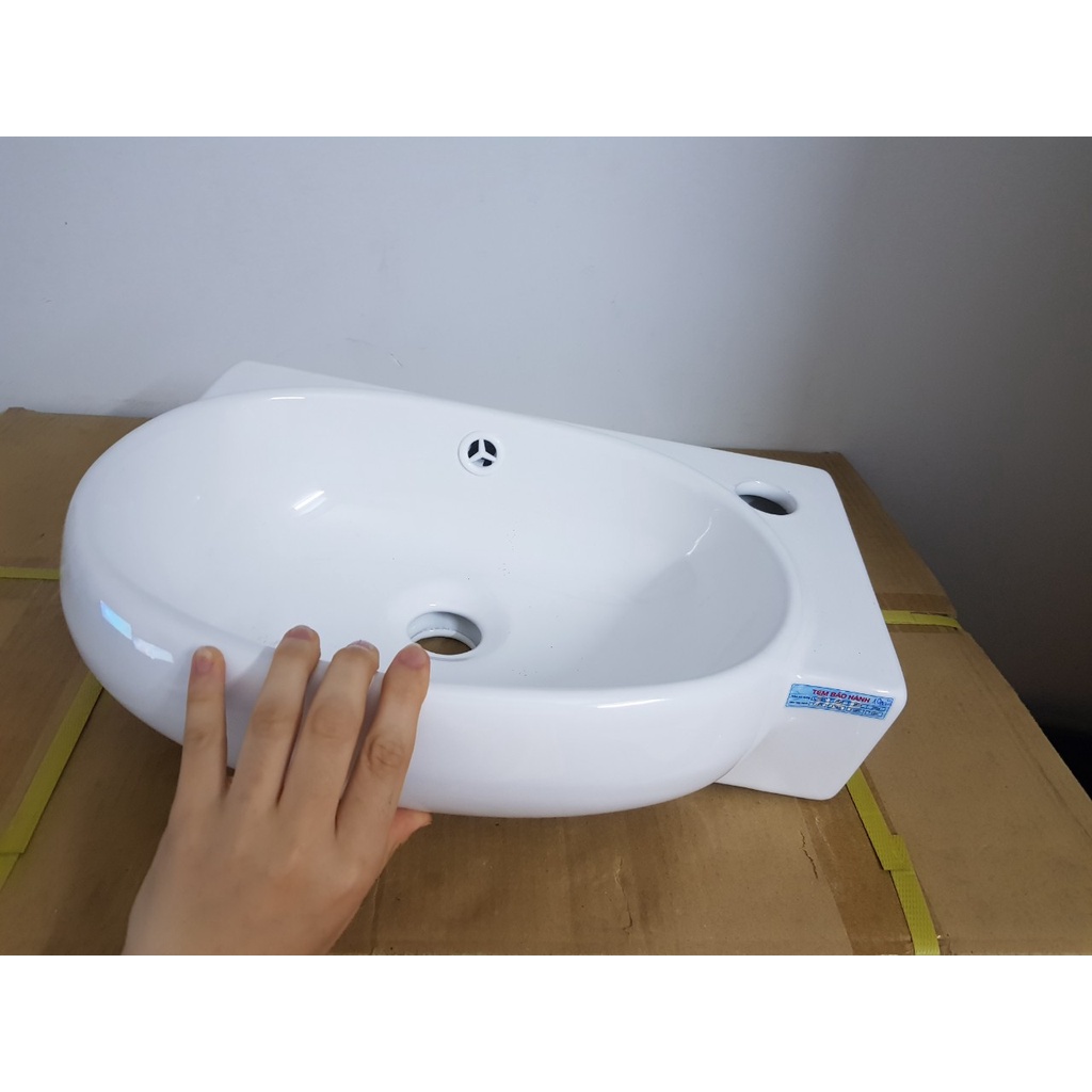 Chậu lavabo sứ, chậu rửa mặt treo tường loại nhỏ cho phòng tắm chật hẹp, men đẹp bảo hành 10 năm