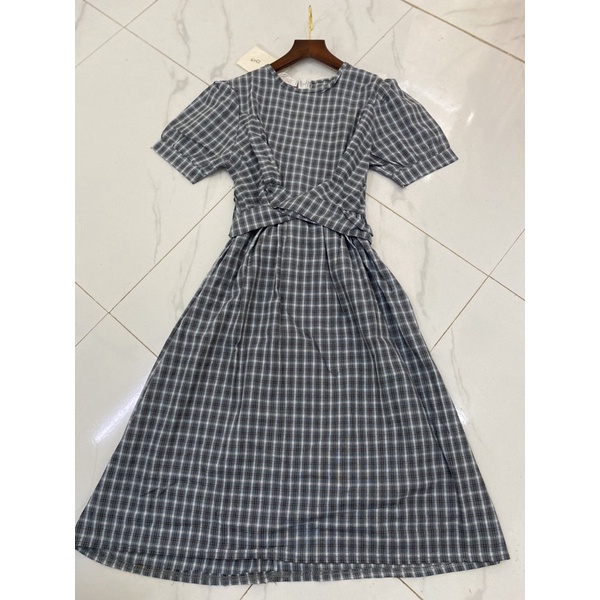 Xả _ Váy kẻ xoắn bụng hàng thiết kế