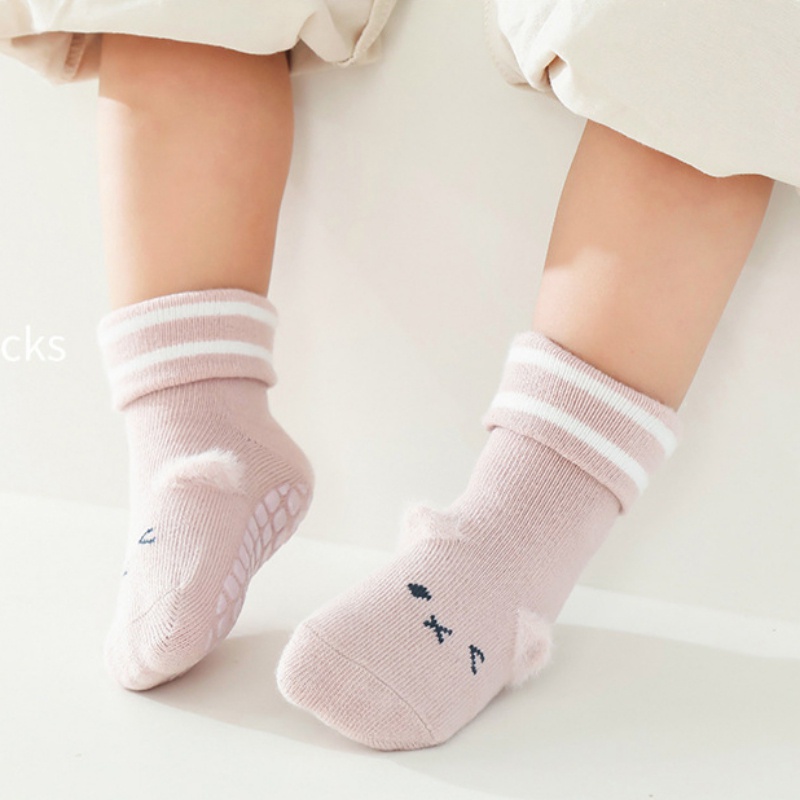 Tất Chống Trượt Hoạ Tiết Hoạt Hình Cho Bé