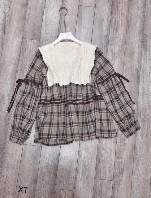 Áo babydoll kẻ nâu pha len trào lưu hot 2020