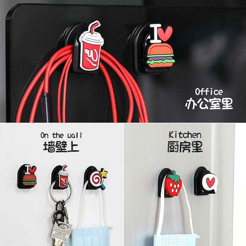 Móc treo đồ dán phía trước xe hơi thiết kế hoạt hình đáng yêu đa năng tiện lợi