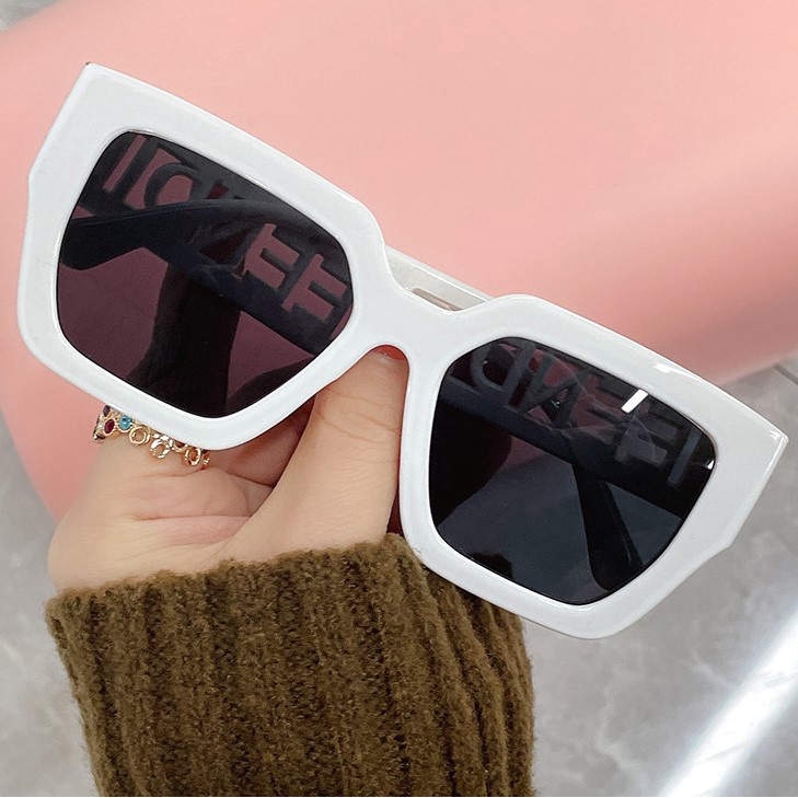Kính mát nữ thời trang gọng lớn phong cách Âu Mỹ - KM61