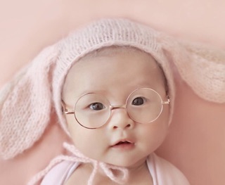 Kính chụp ảnh newborn