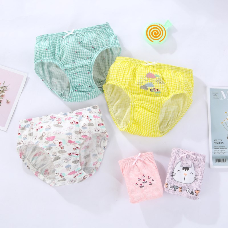 Set 5 quần xì trẻ em Hàn Quốc 100% vải cotton thoáng mát, an toàn cho sức khỏe mẫu Trời Mưa Rain Cloud dành cho bé gái