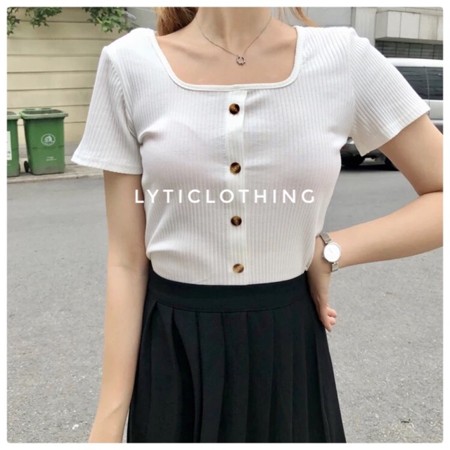 Croptop khuy giữa (dáng lửng)