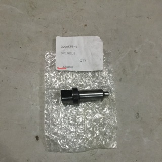 Trục máy cưa gỗ makita 5806B