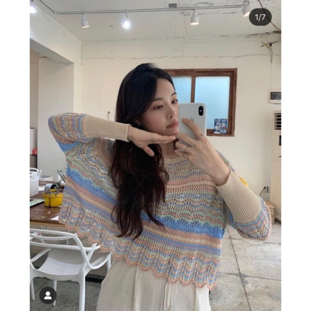 loose-fit rainbow summer knit - Áo đan dài tay kiểu dáng croptop