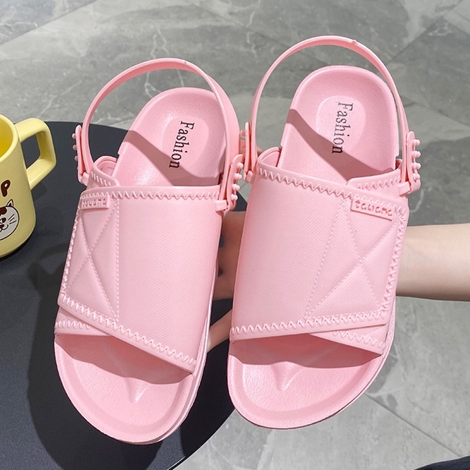 Sandal nữ đế bánh mì nhẹ êm mềm dễ đi rẻ bền đẹp phong cách cá tính đi mưa thoải mái Thegioigiay V315