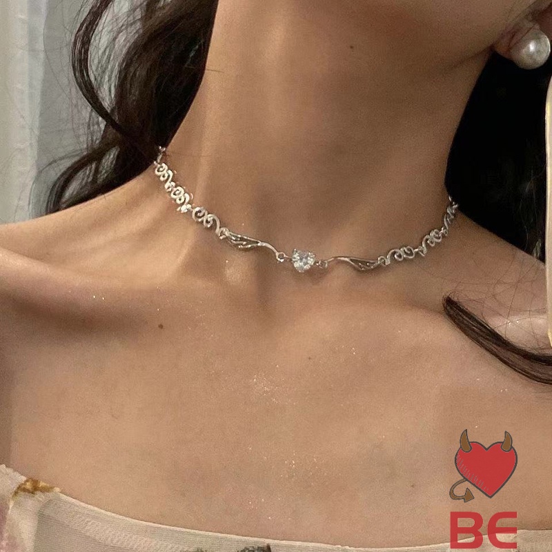 Vòng cổ mặt hình trái tim làm từ hợp kim phong cách vintage độc đáo