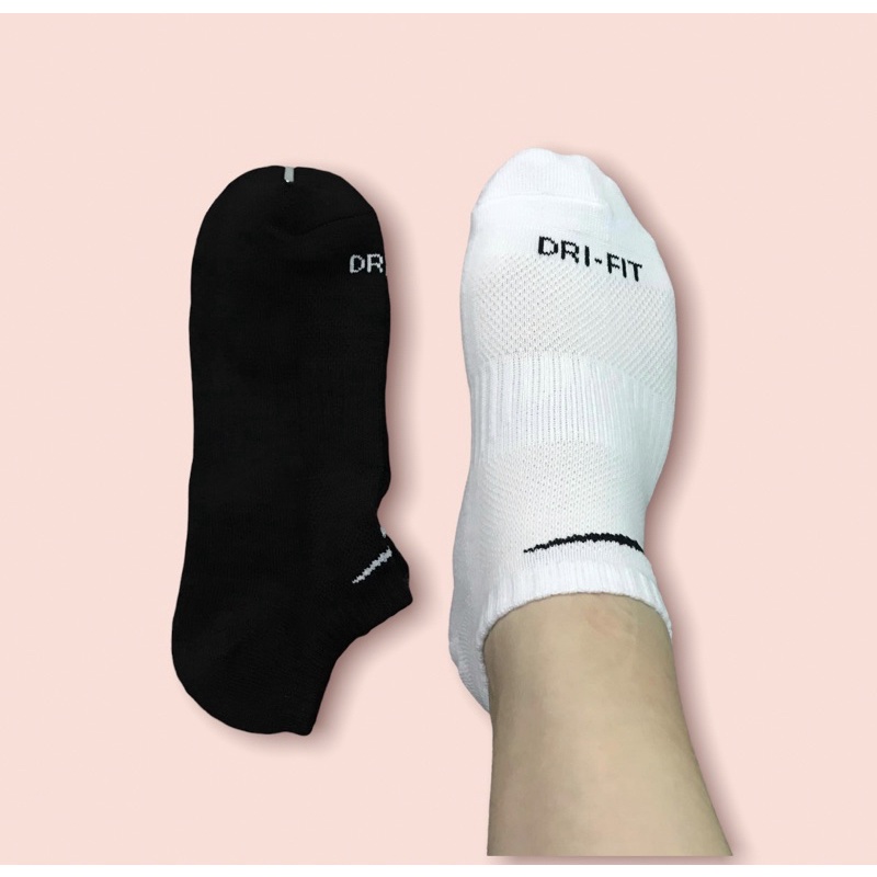 Pack 3 đôi tất thể thao nik.e cổ ngắn drifit trắng , đen dày dặn, thấm hút, dễ sử dụng