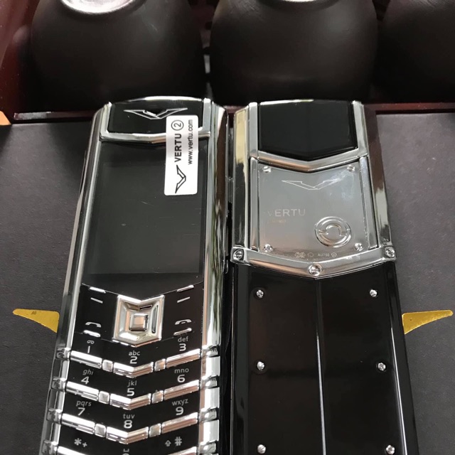 VERTU K8+ LƯNG ĐÁ GIÁ RẺ