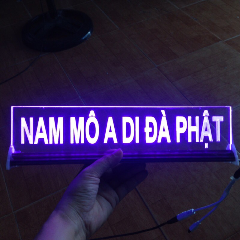 Chữ điện: NAM MÔ A DI ĐÀ PHẬT- chữ in- để bàn