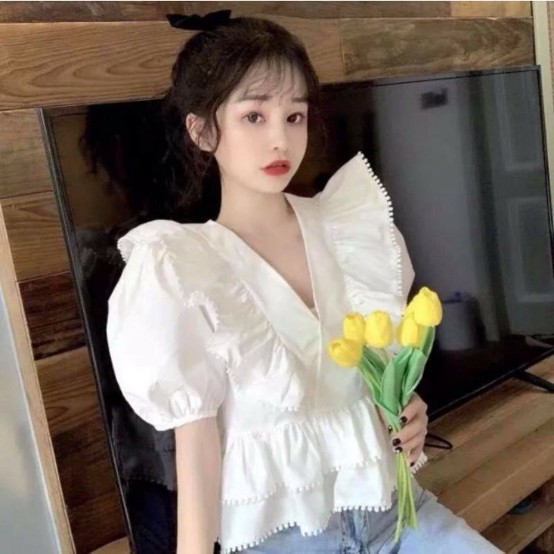 Áo nữ cổ V bánh bèo
