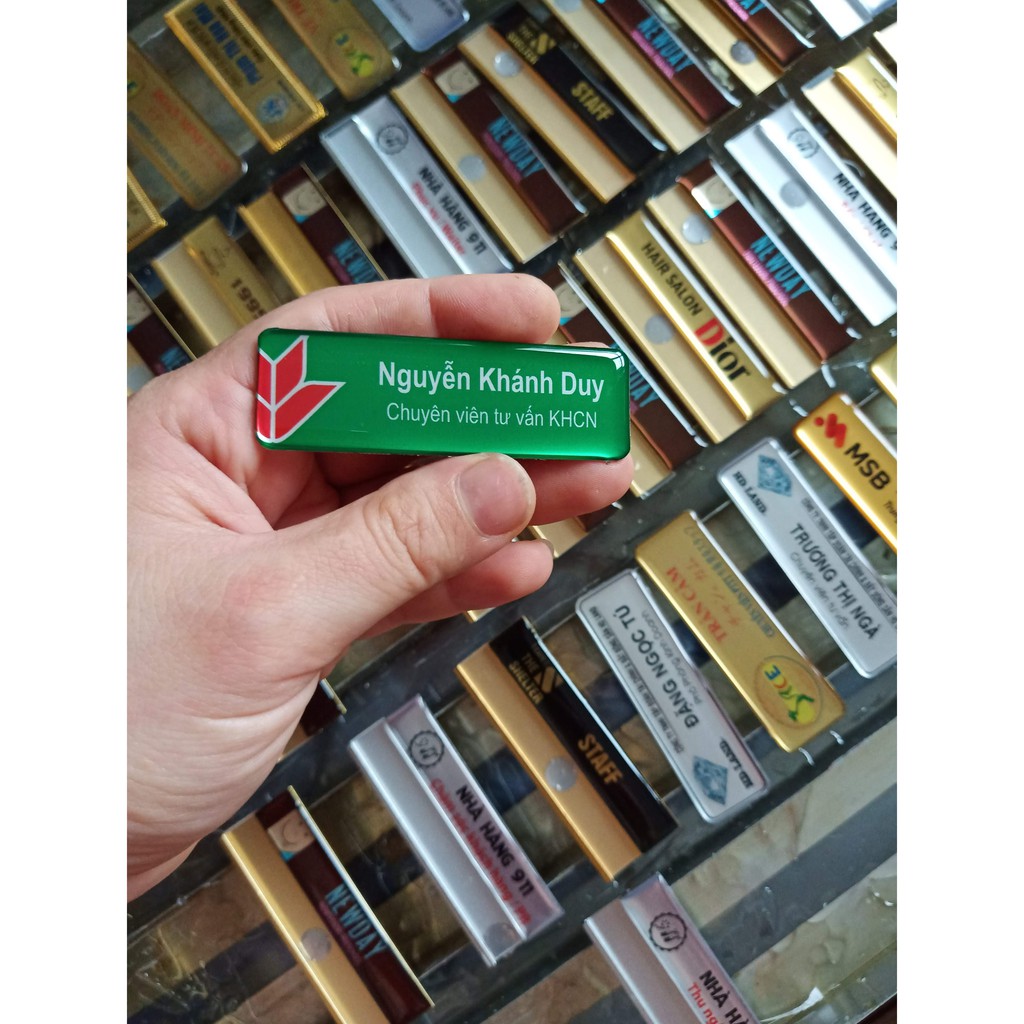 Thẻ tên nhân viên cài áo dùng nam châm, name tag