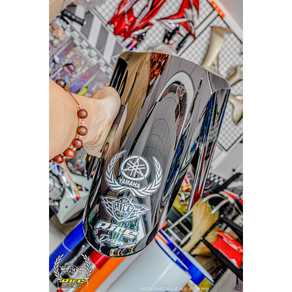 Tem Sirius cho màu sơn đen Mẫu Full Đen lửa Titan.