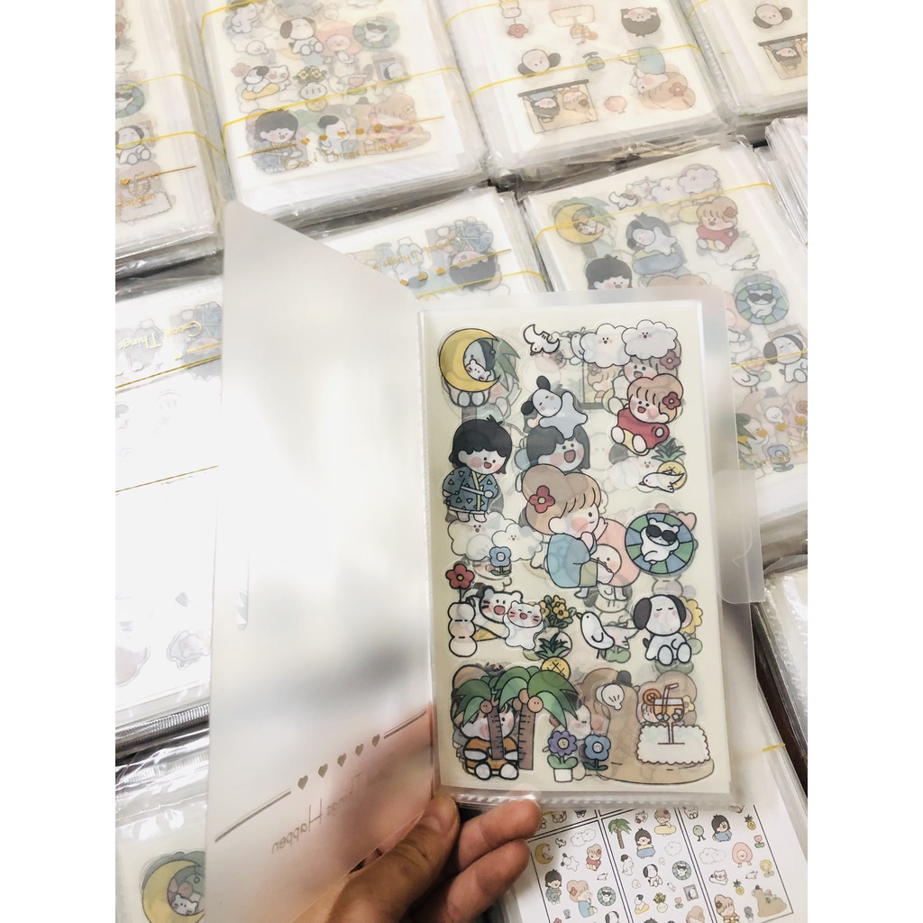 Sét sổ chiết sticker gồm 1 sổ nhựa có 8 ngăn và 6 tấm Sticker cắt sẵn