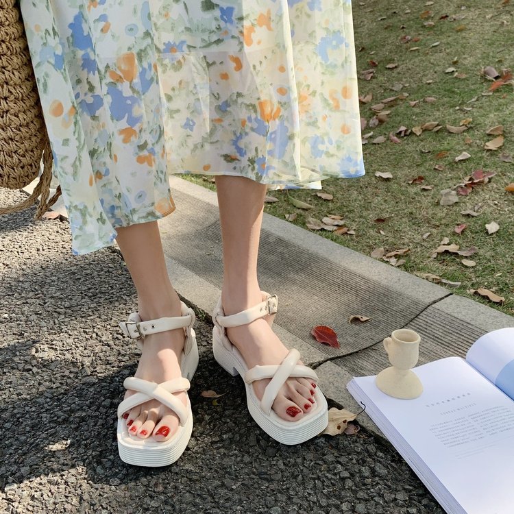 Giày Sandal Nữ Mũi Vuông Quai Chéo Thời Trang | BigBuy360 - bigbuy360.vn