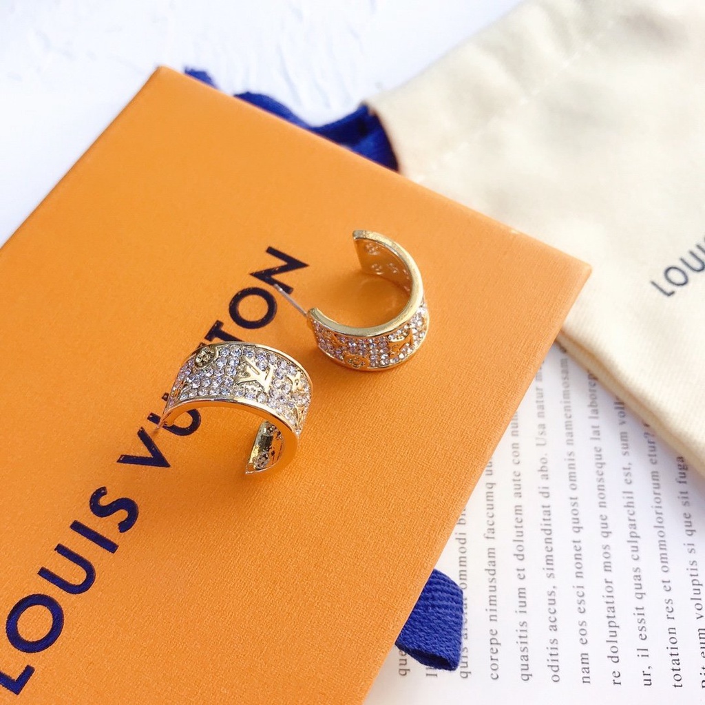 LOUIS VUITTON Khuyên Tai Tròn Bằng Thép Titan In Logo LV Thời Trang