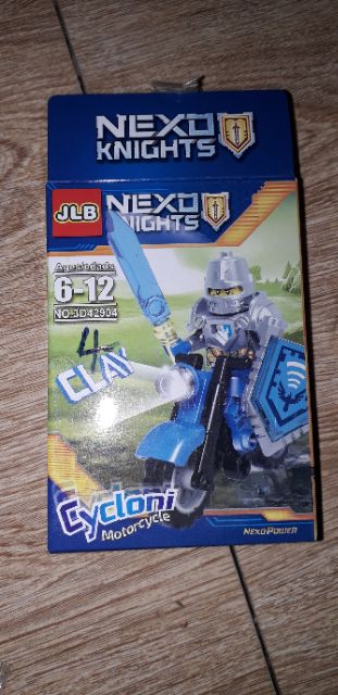 Lắp ráp 1 hộp Lego_Nexo Knihgts Power xe mô tô 3D429 có nhiều chi tiết