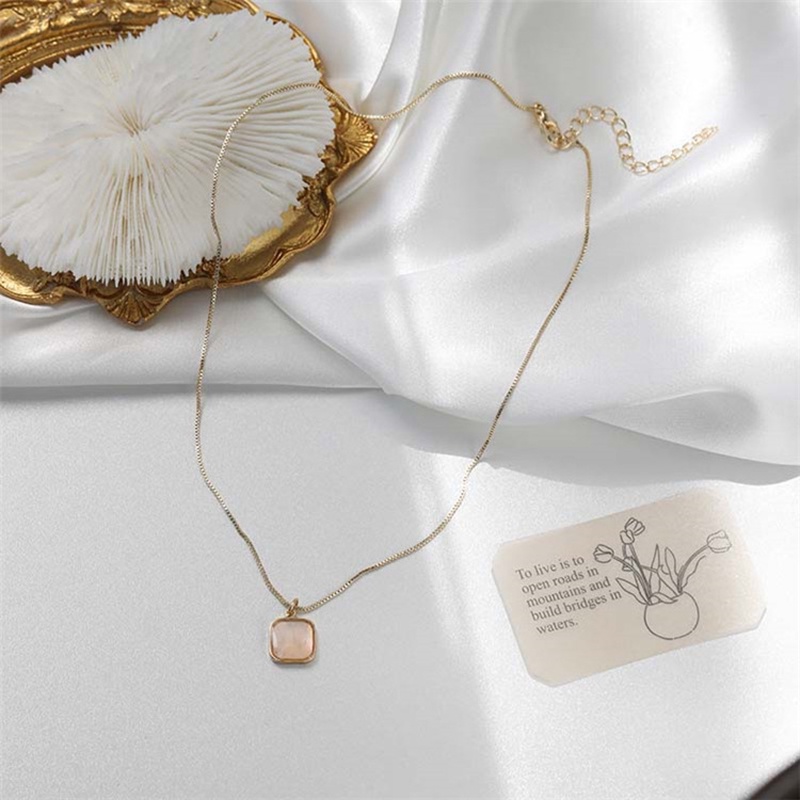 Vòng Cổ Fashion Square Shell Pendant Necklace Gold Clavicle Chain Necklace for Women Jewelry Accessories