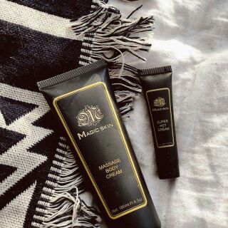 MASSAGE BODY CREAM KEM TAN MỠ MAGIC SKIN