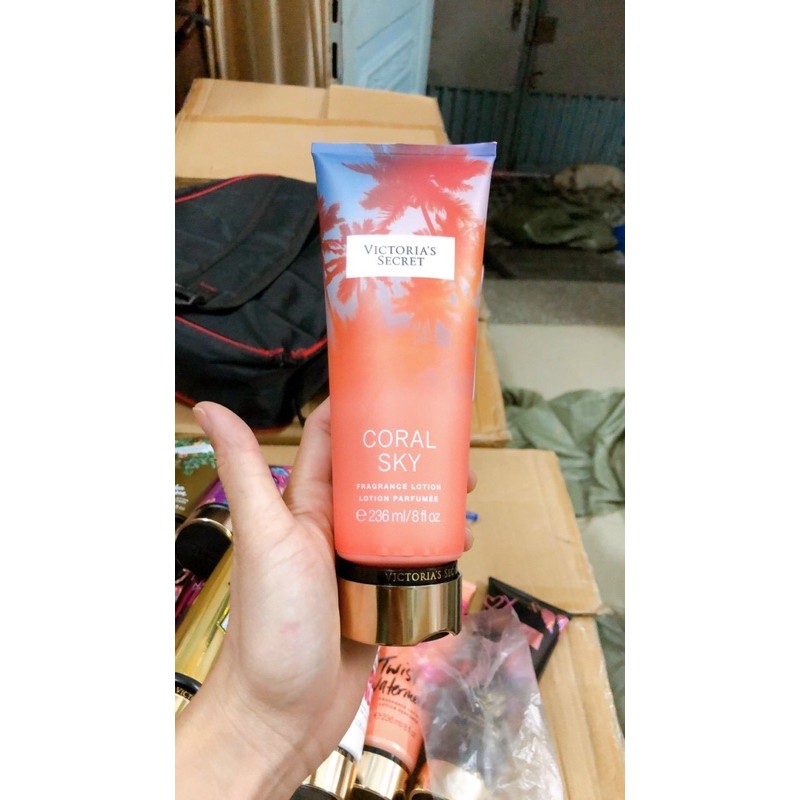 Sữa Dưỡng thể Victoria’s Secret Fragrance Lotion 236ml Giao ngẫu nhiên | BigBuy360 - bigbuy360.vn