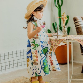 Váy bé gái đi biển