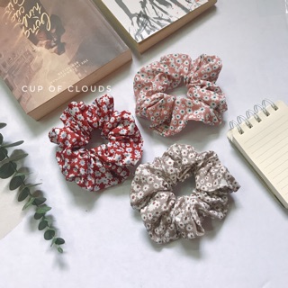 Dây buộc tóc Scrunchies hoa cúc nhí