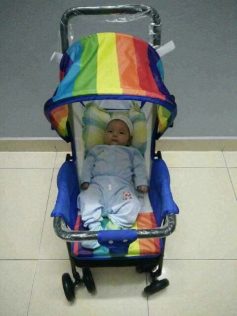 Xe đẩy cầu vồng