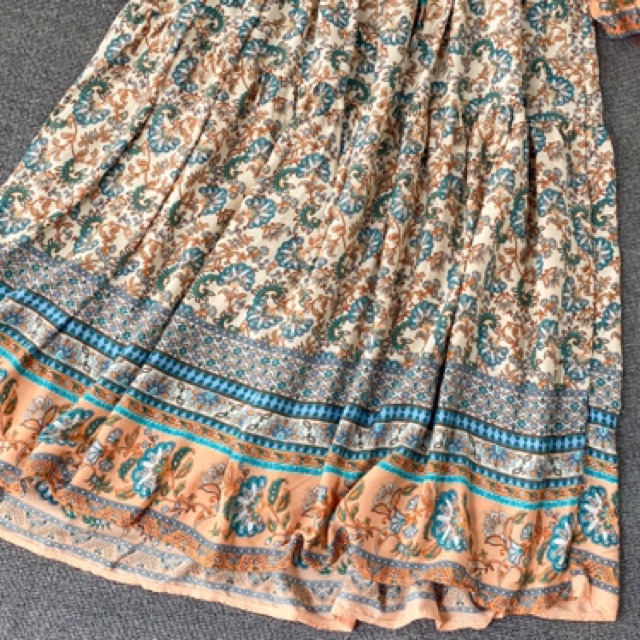 Váy đầm maxi boho thổ cẩm tay phồng dáng dài xoè tầng cổ V thắt dây eo vintage du lịch diện hè