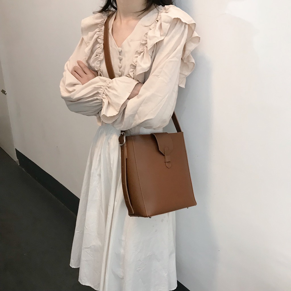 [sẵn] Túi đeo vai tote da khuy gài vừa vở đi học - P026 | BigBuy360 - bigbuy360.vn