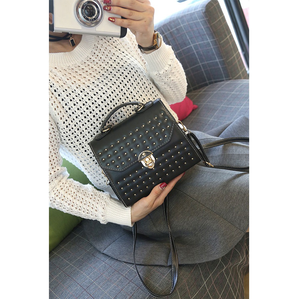 Túi nạm đinh thanh lịch - T6107