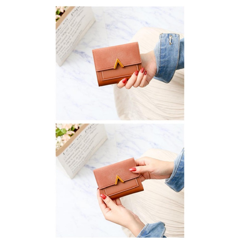 VÍ NGẮN CẦM TAY KHÓA CHỮ V NGƯỢC THỜI TRANG [VN1] | BigBuy360 - bigbuy360.vn