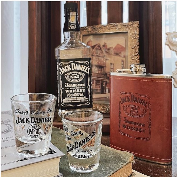 Bộ bình và ly thuỷ tinh Jack Daniel's ✨