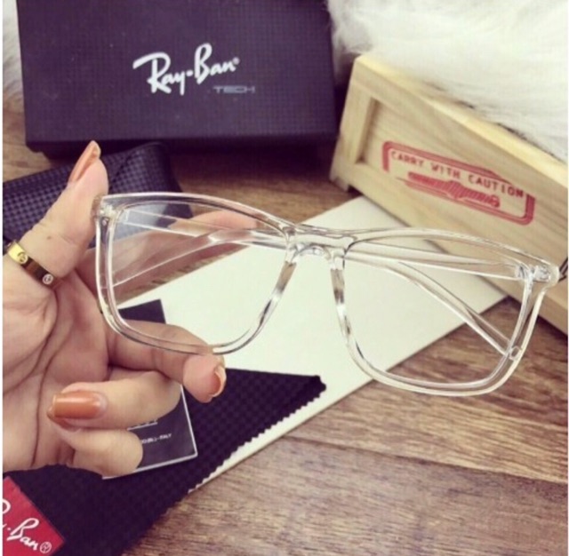 Kính gọng trắng trong phom to thời trang | BigBuy360 - bigbuy360.vn