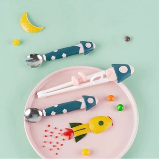 Set thìa dĩa đũa hình hỏa tiễn 3 món sang chảnh