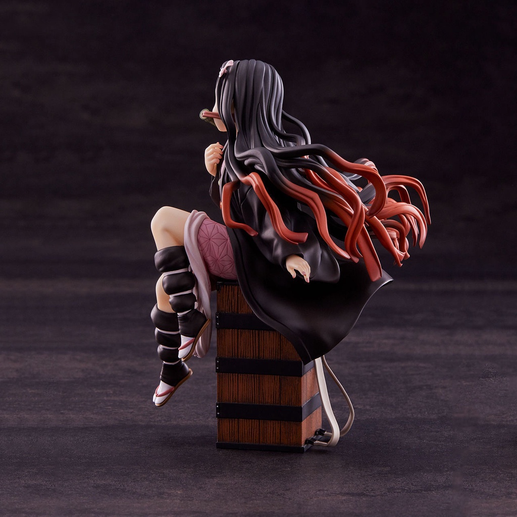 Mô hình Kamado Nezuko ngồi hộp gỗ Kimetsu no Yaiba  hàng mới ra cực đáng yêu