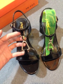 Xả lỗ sandal vnxk 79k