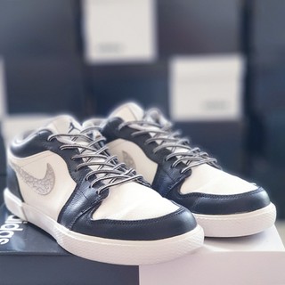 [Chính Hãng] Giày Jordan Retro V1 White Black, size 40.5 real 2hand