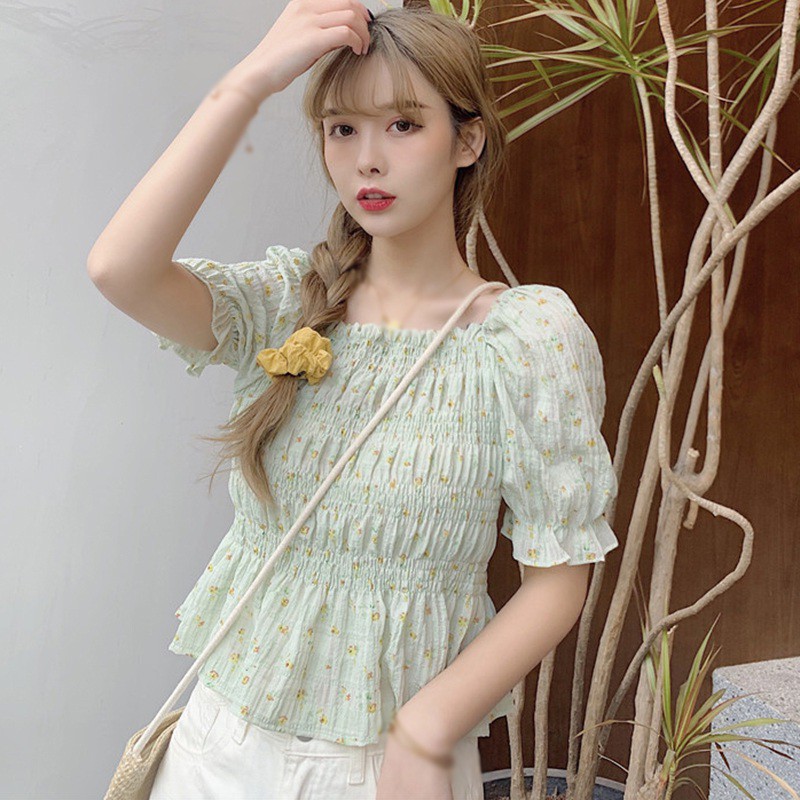 Áo kiểu vải voan ngắn tay cổ vuông in hoa nữ tính