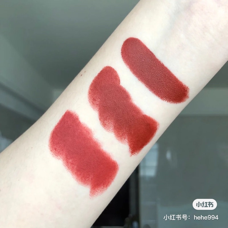 Son thỏi Kat Von D Studded Kiss  - Misfit SALE 70% !!