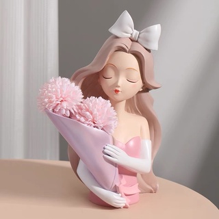Bình hoa cô gái ôm hoa lọ hoa decor