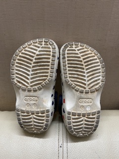 Giày crocs