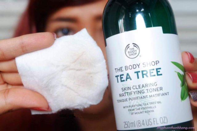 Nước hoa hồng Toner The Body Shop Tea Tree Skin Clearing Mattifying