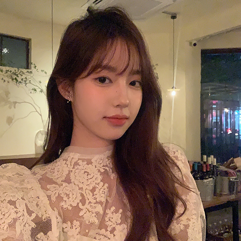 Khuyên Tai Hình Ngôi Sao Kiểu Bất Đối Xứng Lãng Mạn Thời Trang Cao Cấp Cho Nữ