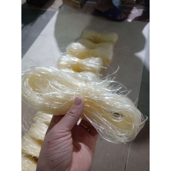 Miến dong Hà Nội, bịch 500g gồm 4 bó, thơm và ngon, sợi miến dẻo và mềm, khi nấu không dính và nát dùng để nấu miến gà