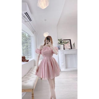 Đầm cổ yếm rớt vai